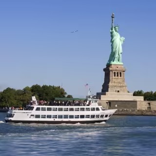 event-img-New York Harbor Highlights: 90-Min Circle Line Cruise