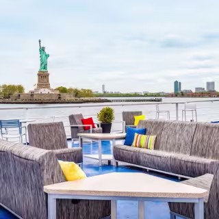 event-img-Luxury Signature Lunch Cruise in New York