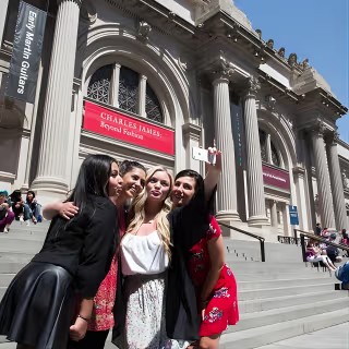 event-img-Gossip Girl Fans’ Dream: NYC Sites Bus Tour