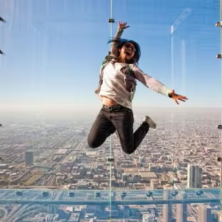 event-img-Step Out on The Ledge: Skydeck Chicago Admission