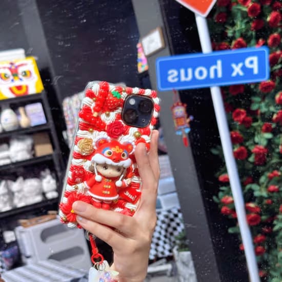 event-img-Make Your Own Phone Case: Cream Glue Workshop