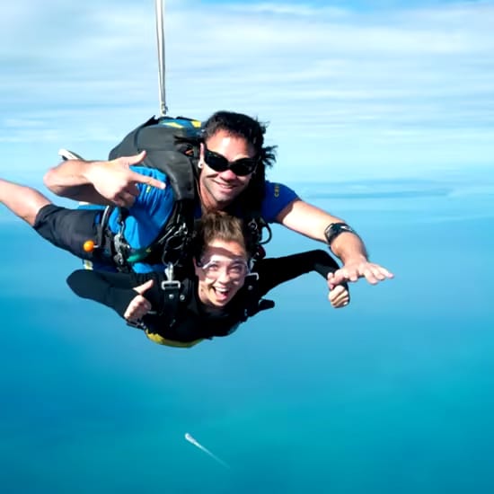 Melbourne Skydive Experience: Tandem Jump from St. Kilda