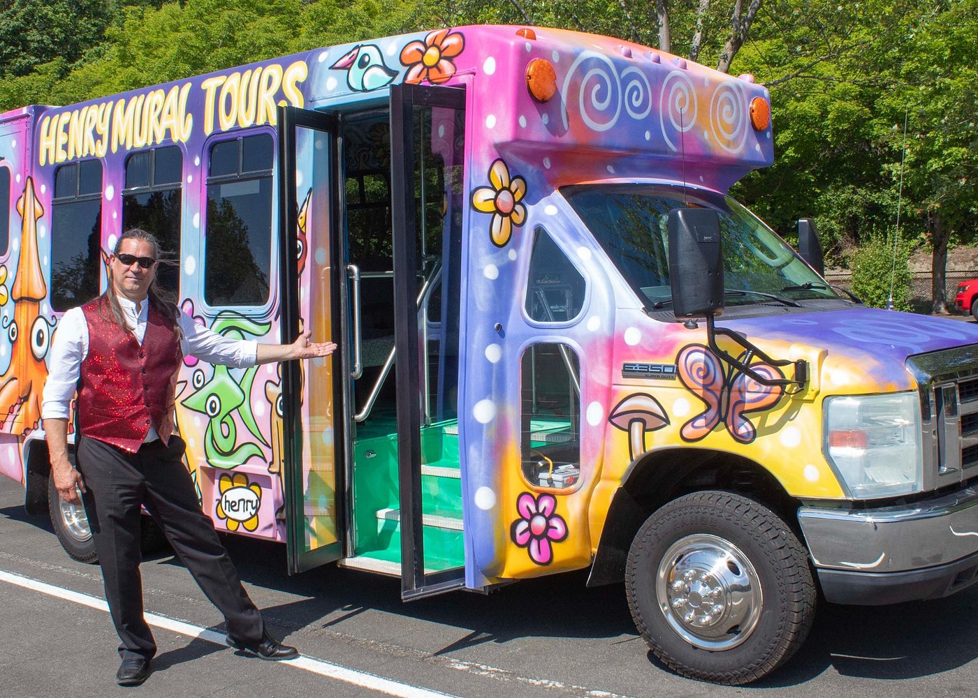 event-img-Discover Seattle’s Fun Side: Art, Pubs & History with Henry Art Tours