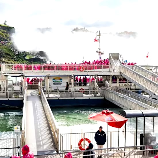 Best of Niagara in One Day: Cruise, Landmarks & Lakeside Views