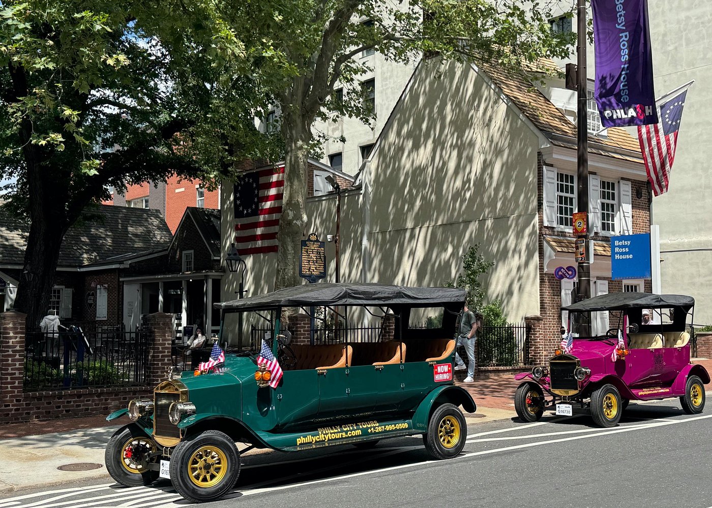 event-img-Tour Philadelphia Your Way: Vintage Car or Electric Cart Adventure