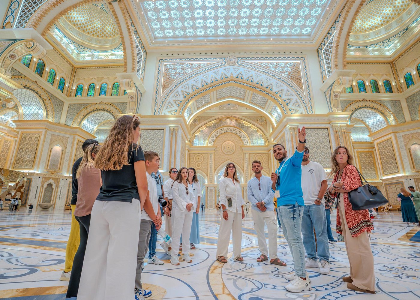 event-img-Abu Dhabi Day Trip from Dubai – Grand Mosque & Etihad Tower