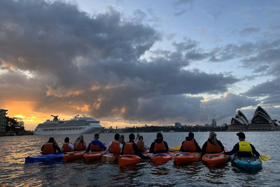 event-img-Sydney Harbour Kayak Tour at Sunrise