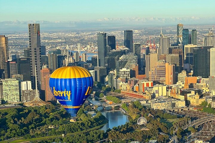 Sunrise Hot Air Balloon Ride in Melbourne