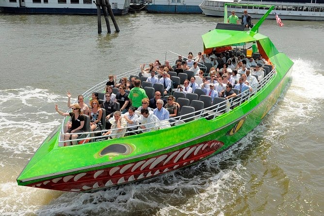 event-img-New York City Speedboat Tour & Adventure