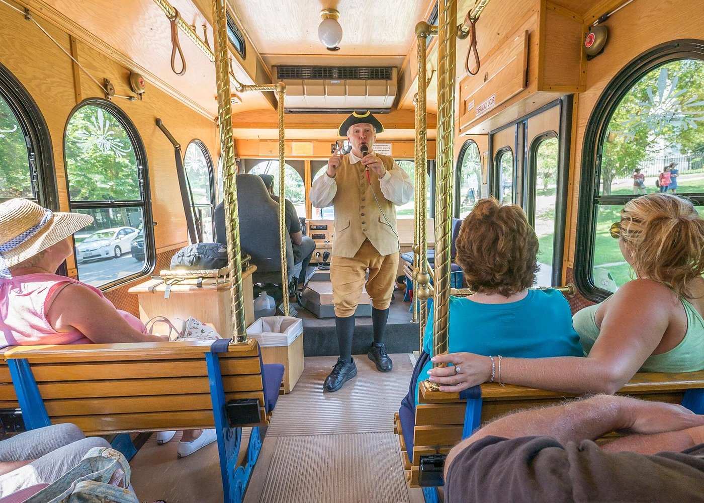 event-img-Guided 90-Minute Trolley Tour of Historic Lexington and Concord