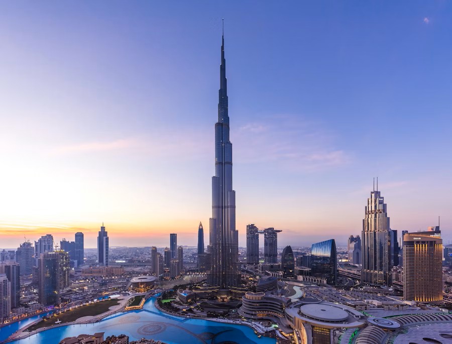 event-img-Dubai Burj Khalifa Ticket: Iconic Views from Floors 124 & 125