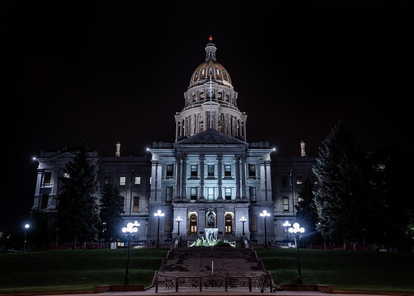 event-img-Denver Ghosts & Legends Tour – Gaslights, Graves & Gold