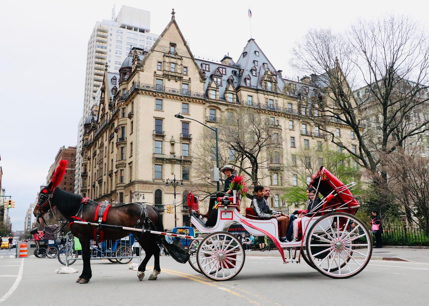 Horse & Carriage Ride NYC with Tavern on the Green Start & End Point