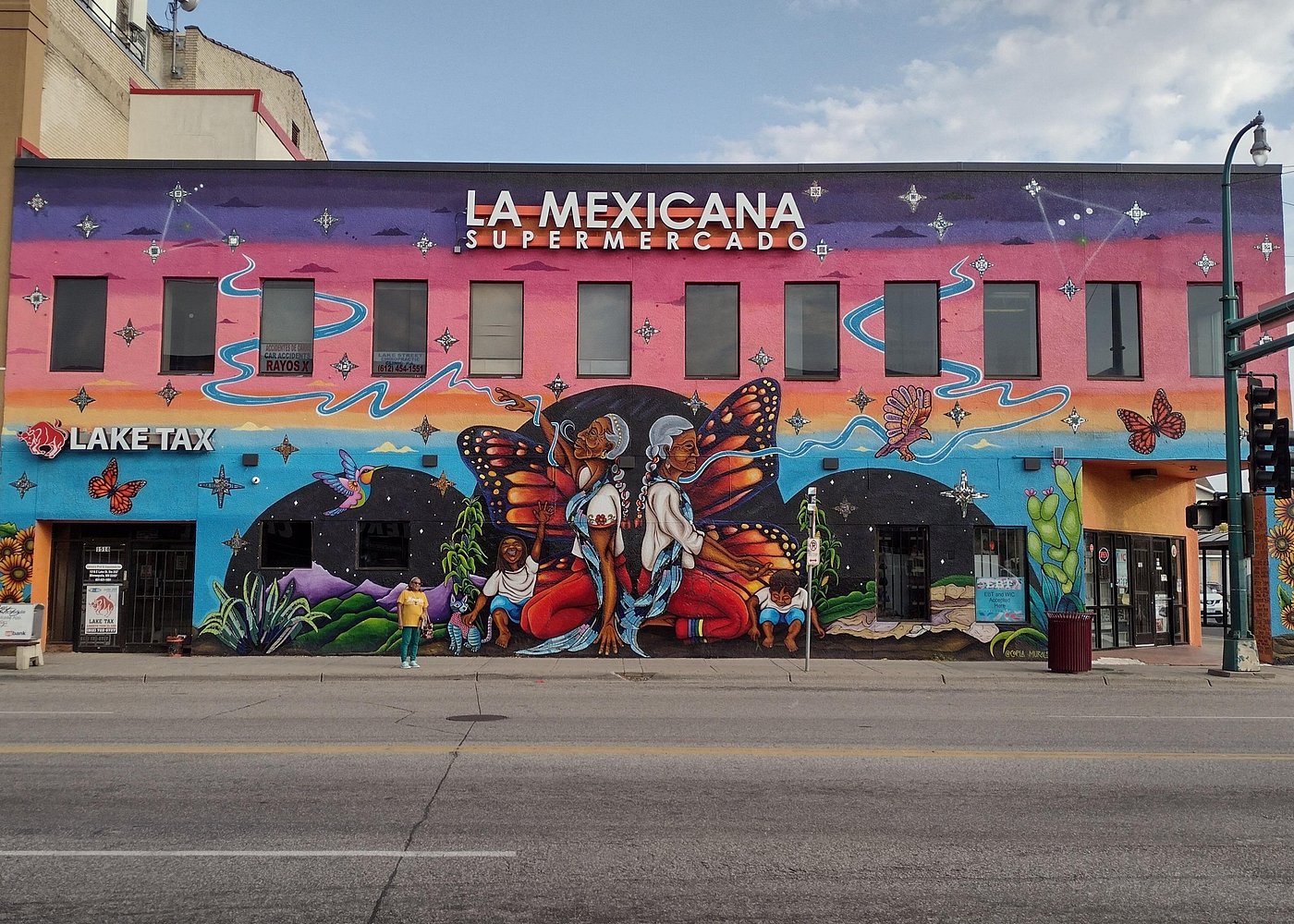 Minneapolis Self-Guided Tour: George Floyd Square & Midtown