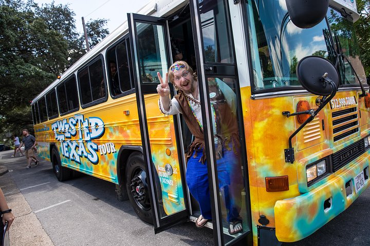 event-img-Austin Bus Food Tour with Live Band | Eat & Music Tour