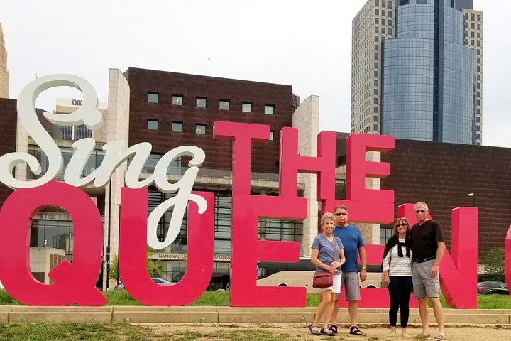 event-img-Cincinnati Food Tasting Guided Walking Tour