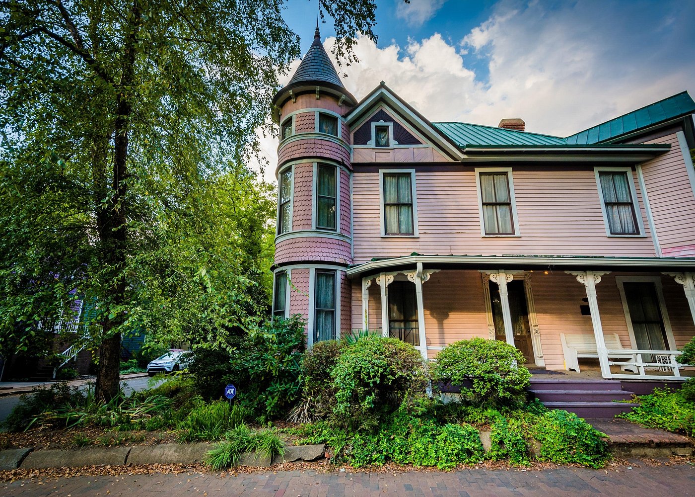 event-img-Self-Guided Ghost Walking Tour in Charlotte – Audio & GPS Experience
