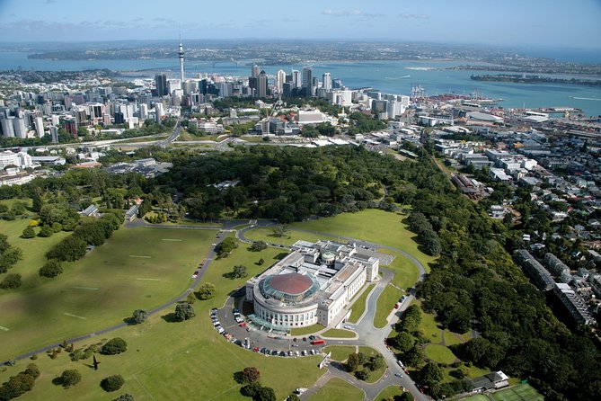 event-img-Guided Tour of Auckland – Explore Top Landmarks & City Highlights