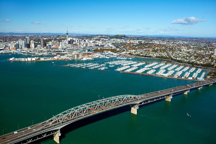 event-img-Auckland Guided City Tour – Discover Iconic Landmarks, Culture & History