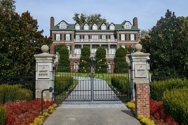 event-img-Nashville Celebrity Homes Bus Tour – Explore Nashville Like a Star