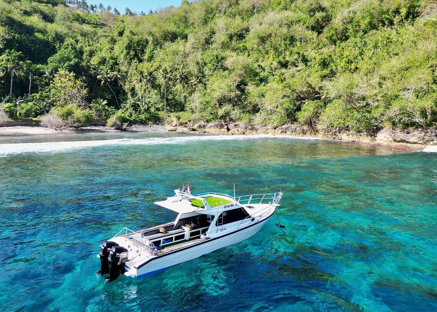 event-img-Bali to Nusa Penida Day Trip – Manta Ray Snorkeling and Land Exploration