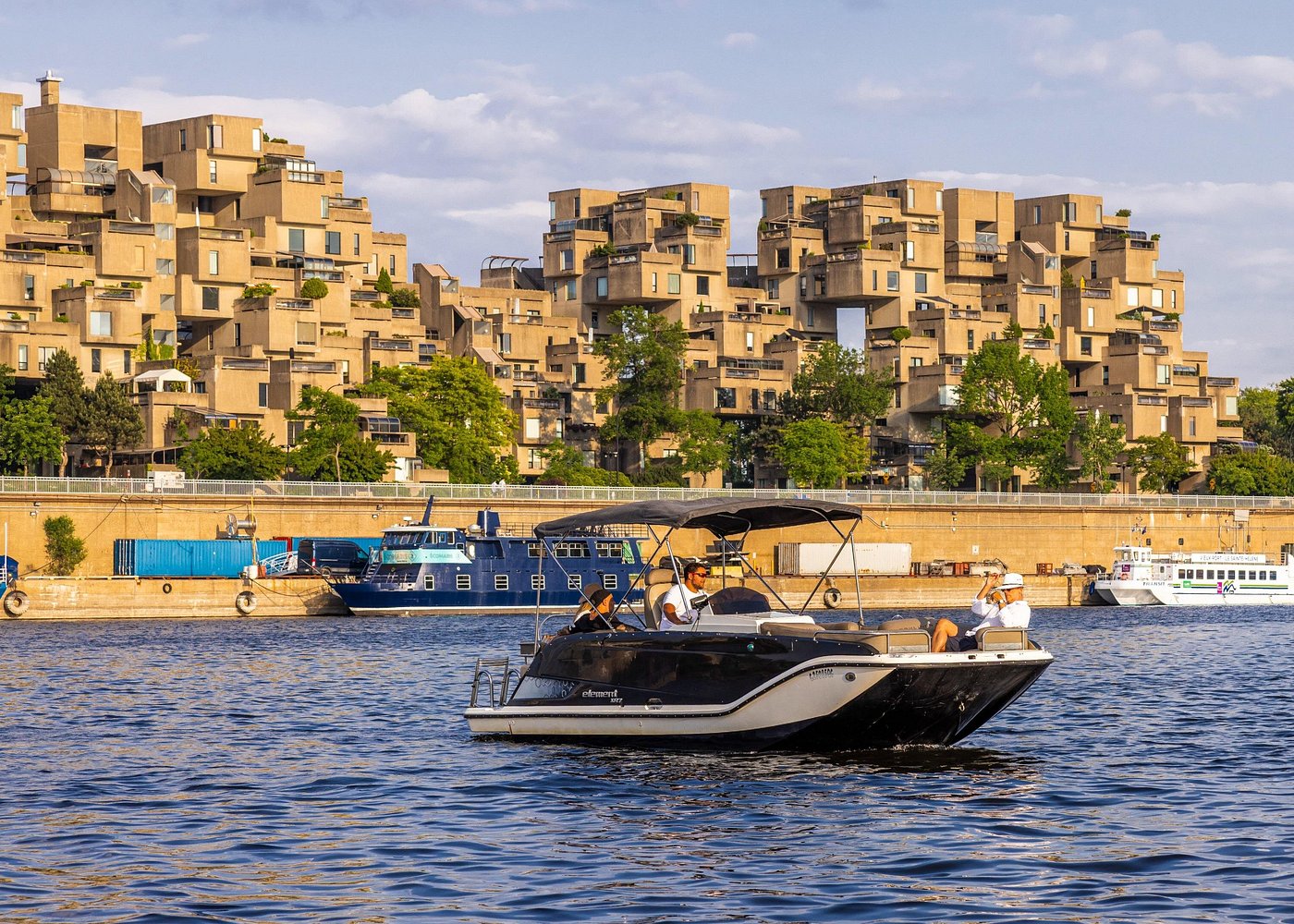 event-img-Montreal Sightseeing Boat Tour