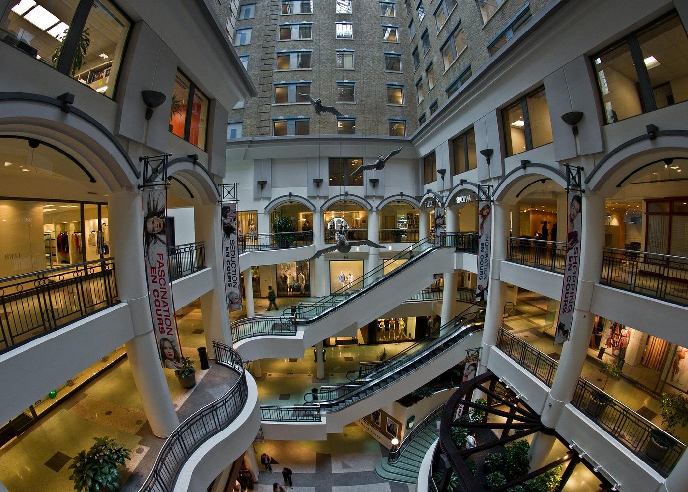event-img-Private Montreal Downtown & Underground City Walking Tour