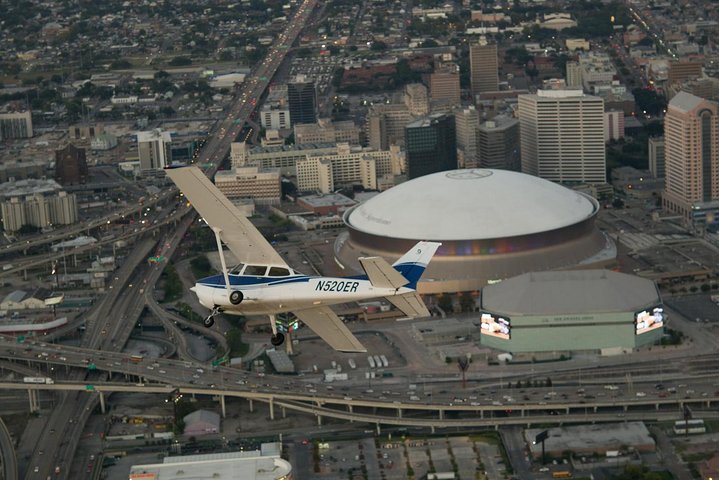 event-img-New Orleans Introductory Flying Lesson